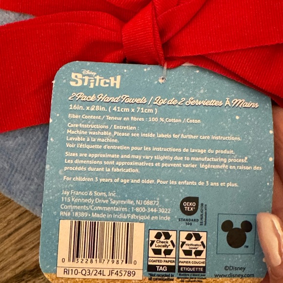 Stitch - Christmas Hand Towels - pack of 2 - Picture 5 of 5